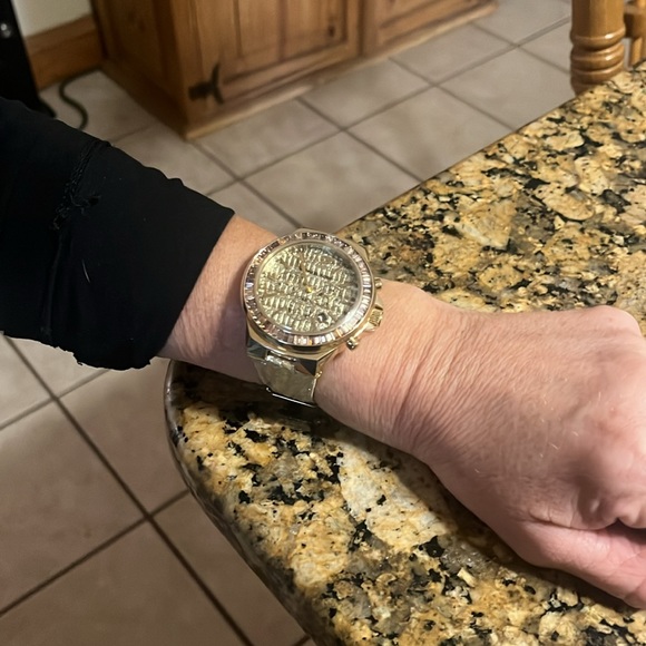 Gold Michael Kors Women’s Watch MK-2304 - Picture 9 of 11